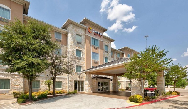 Comfort Suites Arlington - Entertainment District