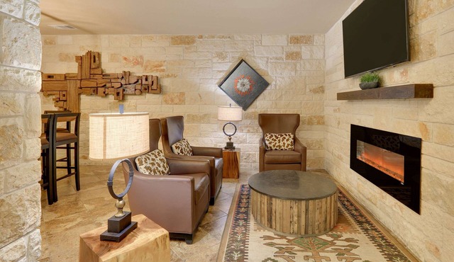 Comfort Suites Arlington - Entertainment District