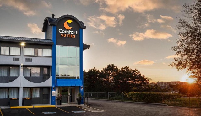 Comfort Suites Kingston Central