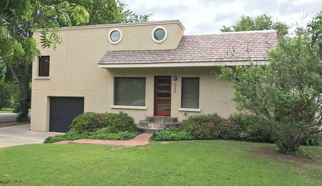 Comfy Campus Split-level Home