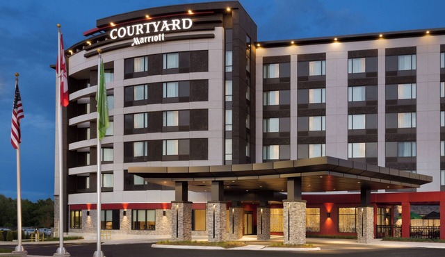 Courtyard by Marriott Toronto Mississauga/West