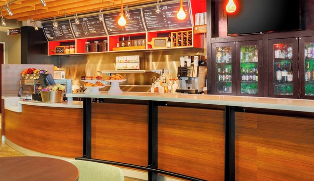 Courtyard by Marriott Dallas Arlington South