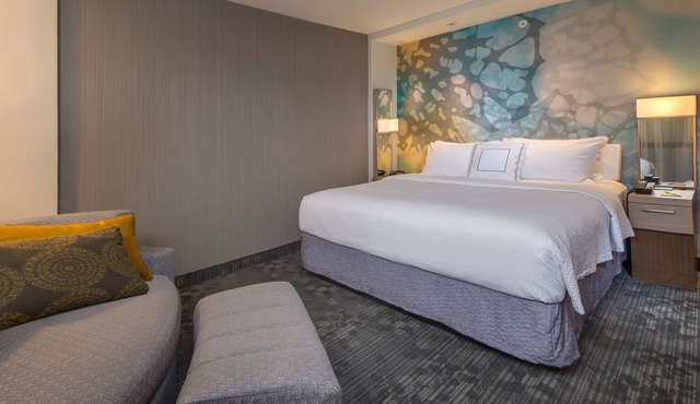 Courtyard by Marriott Winnipeg Airport