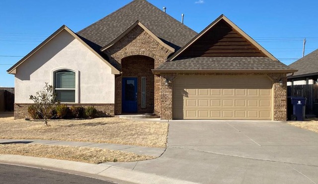 Cozy 3 Bed Home in Gated Community