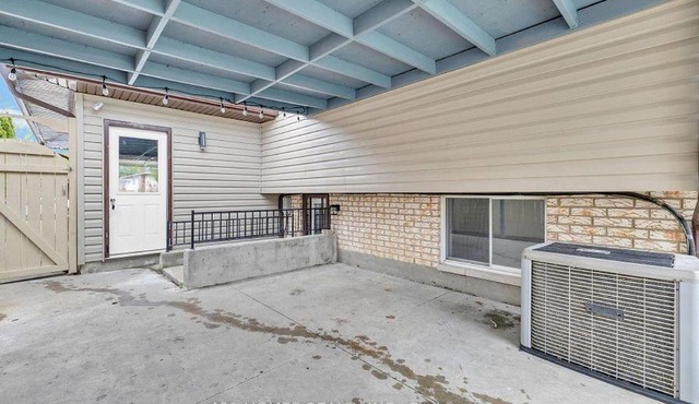 Cozy Private Basement Suite East Windsor