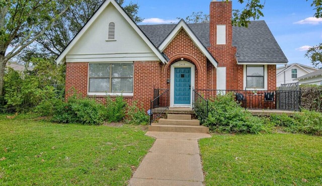 Cozy Tudor Bungalow in Waco