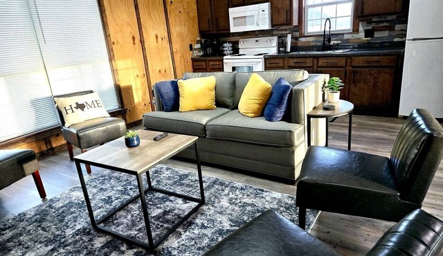Cozy Waterfront Cabin with Boat Ramp on Lake Fork, Perfect for Fishing Enthusiasts near Quitman, Mississippi