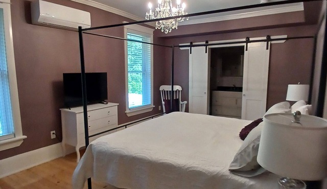 Cranberry Moon Inn B&B
