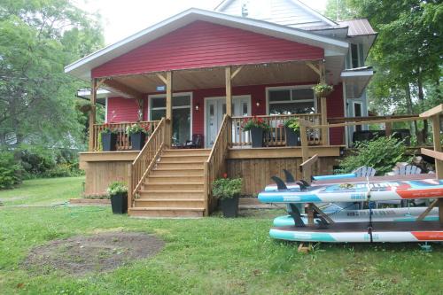 Cranberry Moon Inn