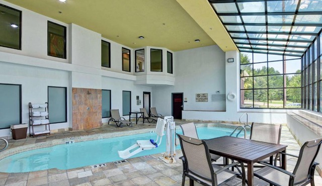 DoubleTree by Hilton Hattiesburg, MS
