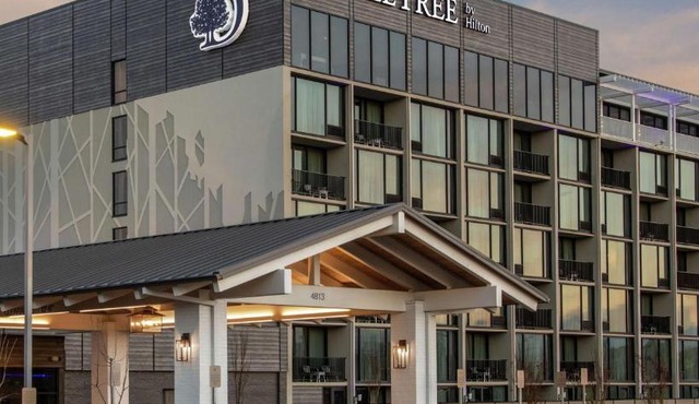 DoubleTree by Hilton Hot Springs