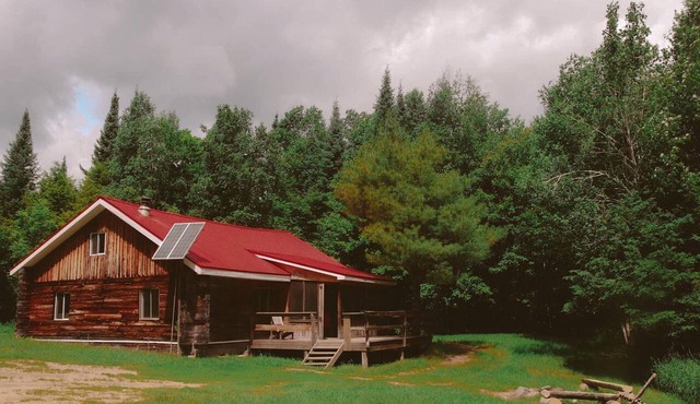 Eco-Friendly Cabin Rental in the Woodlands of Mattawa, Ontario