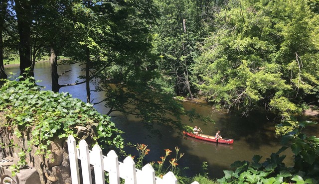 Eco-friendly riverfront home. Close to Ann Arbor and on the Huron River!