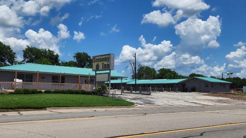 Economy Inn