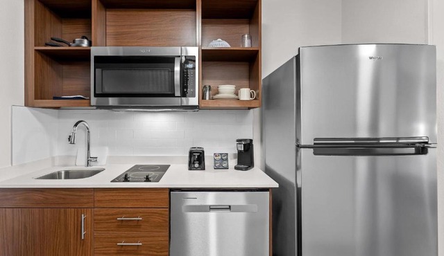 Everhome Suites Wichita Northeast by Choice Hotels