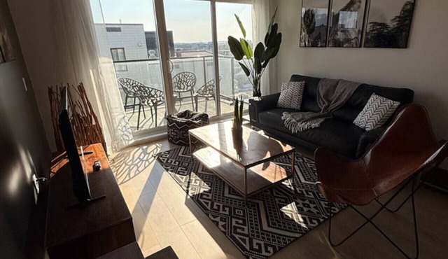 Executive 1BD w/Balcony, Pool, Gym & Lounge - Le Prisme Québec
