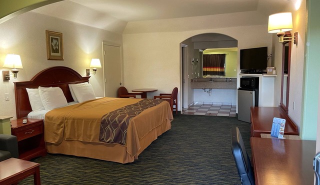 Executive Inn And Suites