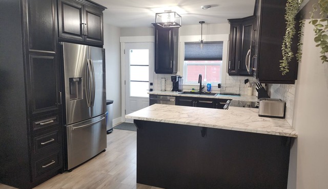 Executive & Quiet 2 Bdrm in the Heart of the City