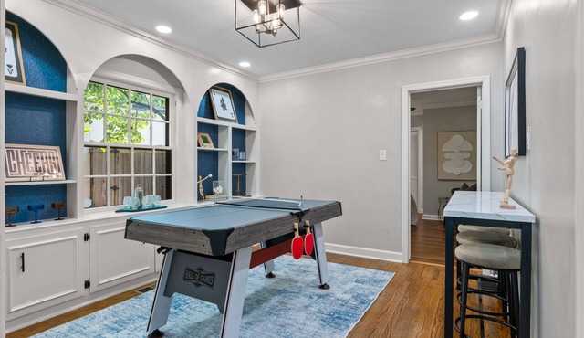 EXPO's Cheerful 4-Bed w/Firepit Cherry St, UticaSq