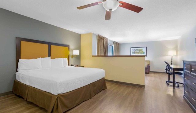 Extended Stay America Select Suites Detroit Sterling Heights
