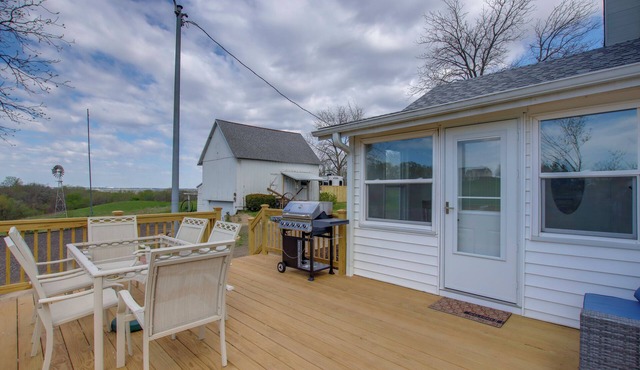 Fire Pit & Amazing Views! 15-Acre Colfax Farmhouse