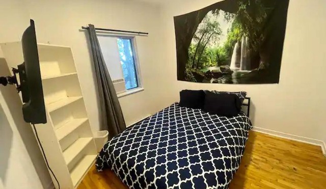 FULL KITCHEN 8min FROM DTOWN Room B