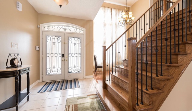 Fully Furnished Executive Home - Brampton (Toronto) Canada