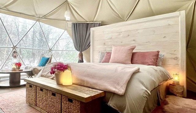 Gorgeous Modern Dome Surrounded by Nature for a Romantic Glamping Escape in Deer Lake, Ontario