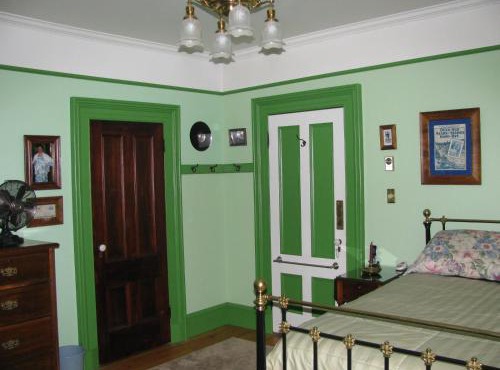 Gower Manor Historic Bed & Breakfast