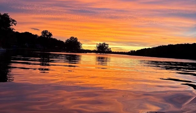 Grand Lake Hideout