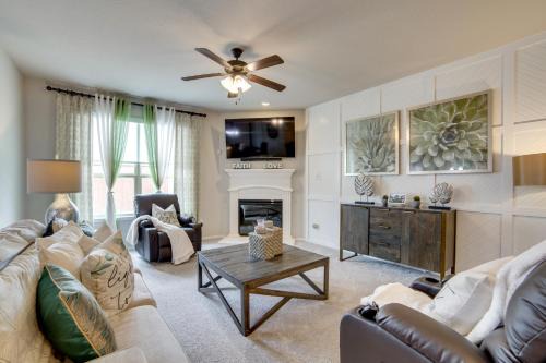 Great for Families & Professionals! Forney Home