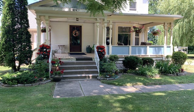 Green Oaks Bed and Breakfast