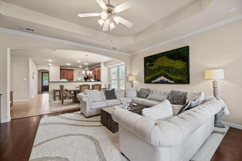 Greyhawk Retreat Relaxing 3BD Hideaway