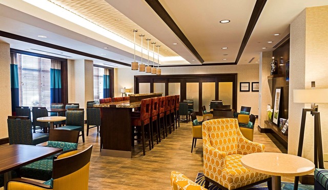 Hampton Inn by Hilton Ottawa Airport, ON, CN