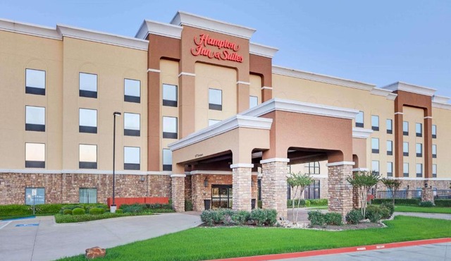 Hampton Inn & Suites Dallas-Arlington-South