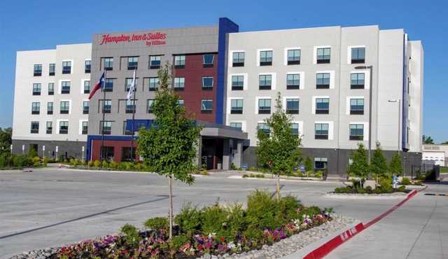 Hampton Inn & Suites Irving Hwy 183