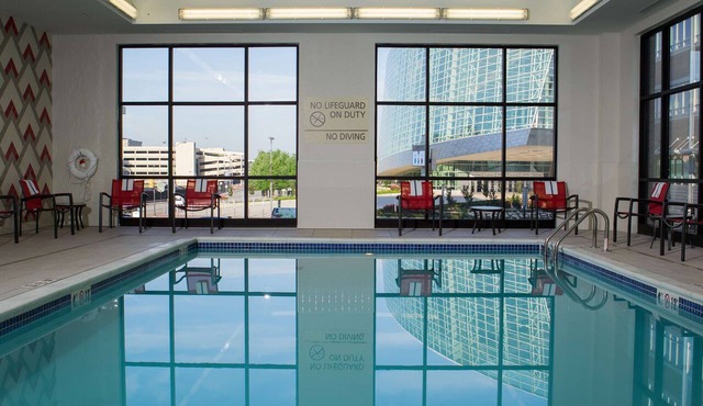 Hampton Inn & Suites Tulsa Downtown