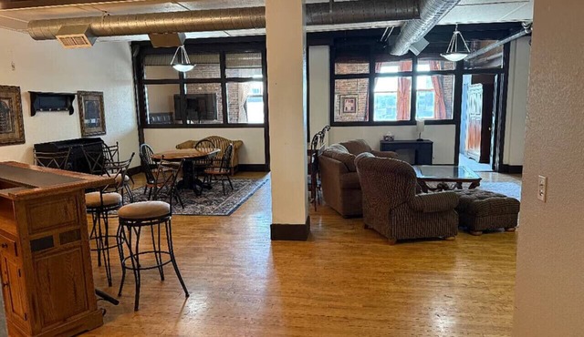 Harvester Loft | Levitt & River