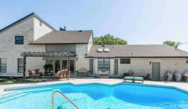 Haven Getaway Inground Pool Inground Hot tub Family