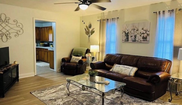 Hello Darling Comfy Cottage-Newly Remodeled