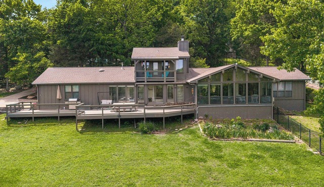 Hickory Haven-Direct Lake Access-Furnished Patio