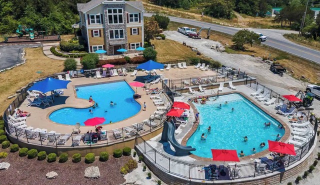 Hickory Hideaway - Communal Pool Access