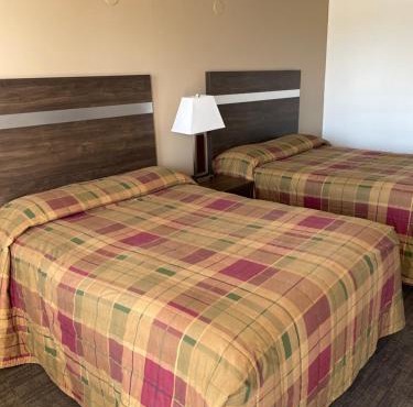 Hilltop Motor Inn