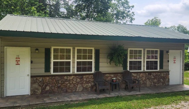 Hogan's Hideout Duplex # 19 is a cozy, private duplex