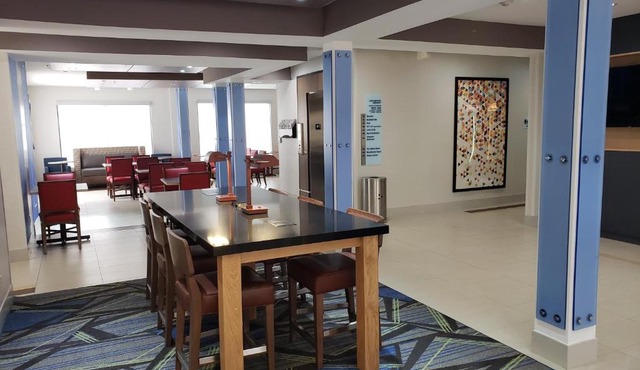 Holiday Inn Express Arlington Interstate 20 Parks Mall by IHG
