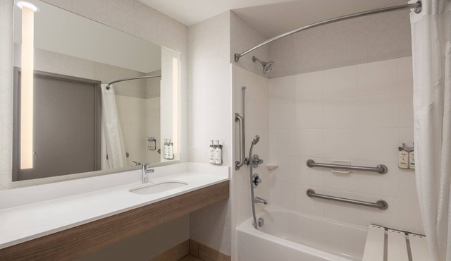 Holiday Inn Express Bothell by IHG in Bothell