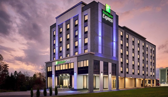 Holiday Inn Express Hamilton Upper James by IHG