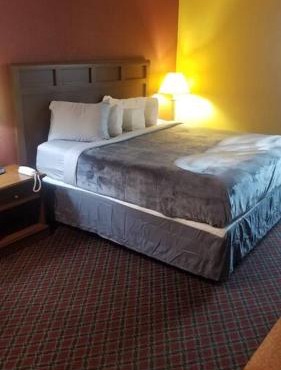 Hotel 2 Queens Beds Hotel Room 127