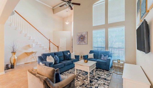 Iconic Irving 3BD Home w/King Bd Near DFW+Airport