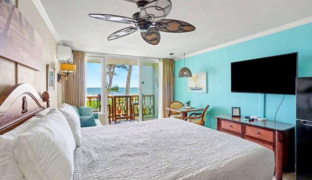 Islander on the Beach 252 Ocean Front Studio with AC